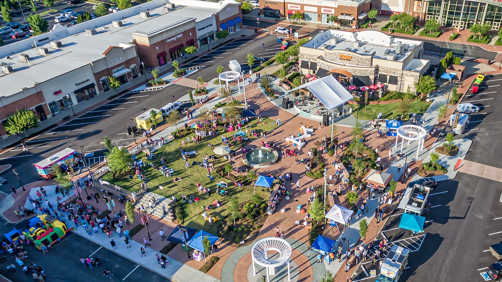 Hendersonville Farmers & Artisan Market