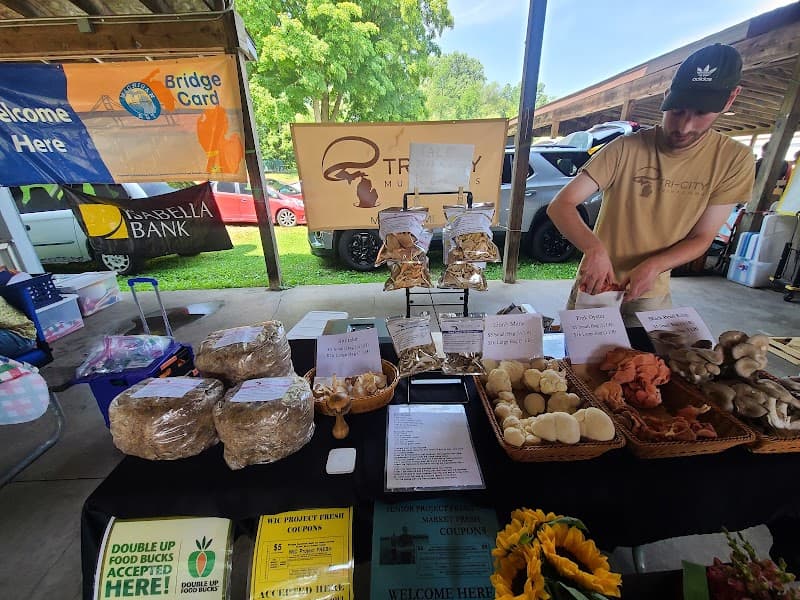 Mt. Pleasant Farmers' Market - Broadway Street